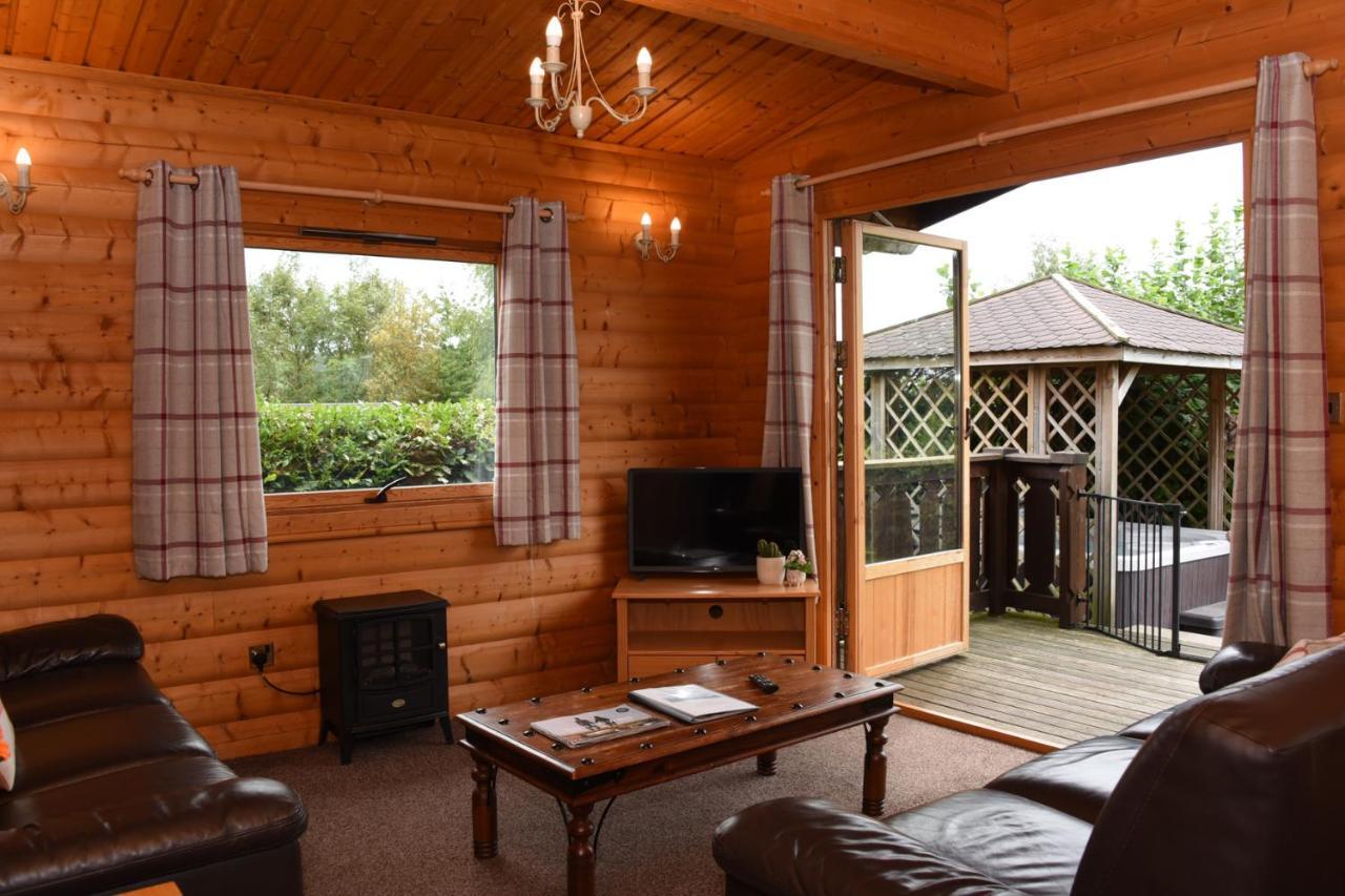 Hillside View Villa Rhayader Exterior photo